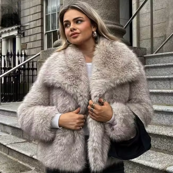 Valentina™ | Jakke i fuskepels, str. S til L